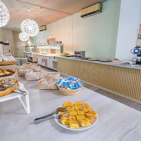 Family Mediterraneo - Azzurro Club Otel 3*