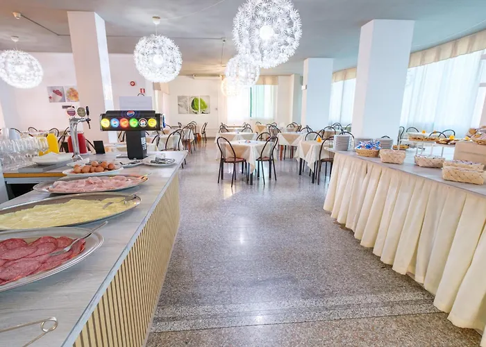 فندق Family Mediterraneo - Azzurro Club