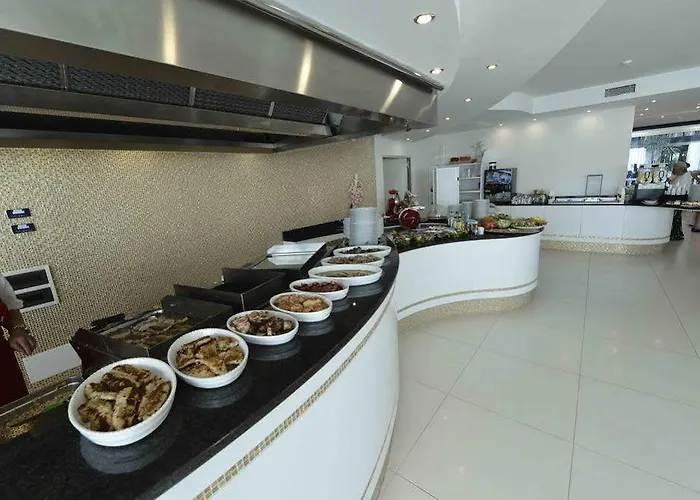 فندق Family Mediterraneo - Azzurro Club 3*