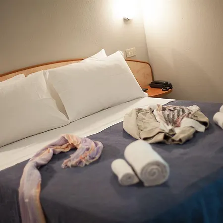 Mediterraneo Hotel 3*